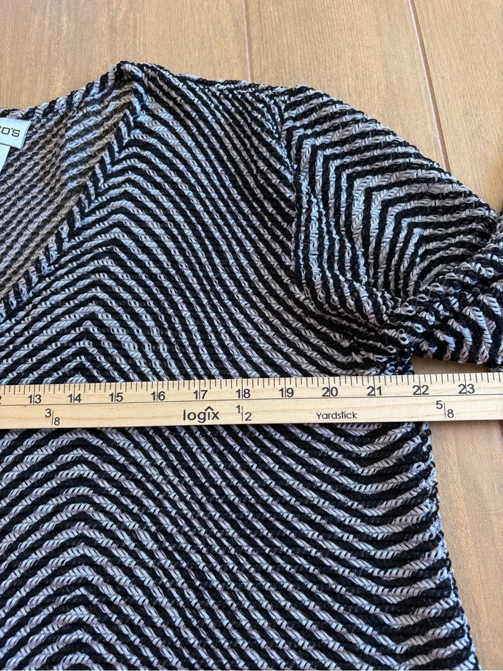 Chico's Cardigan Women Size 3 Black White Chevron Stripe Knit Top Office Chic XL